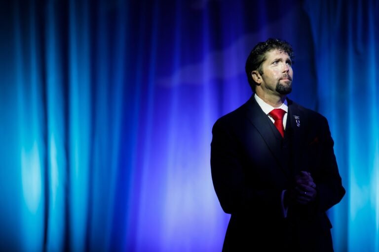 Speaker Jason Redman on stage